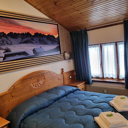 Albergo Meuble Tarandan 포르니 디 소프라 외부 사진