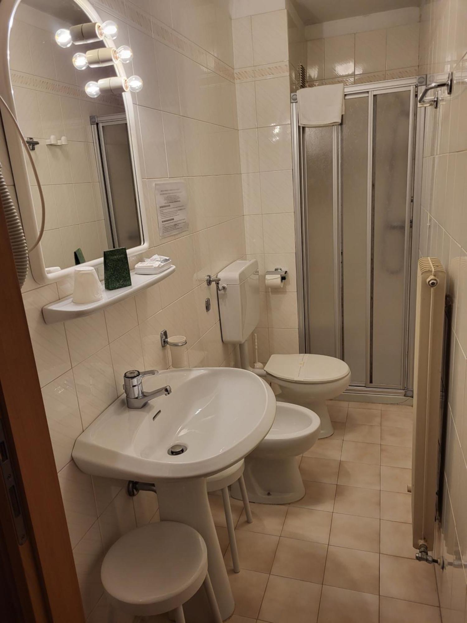 Albergo Meuble Tarandan 포르니 디 소프라 외부 사진