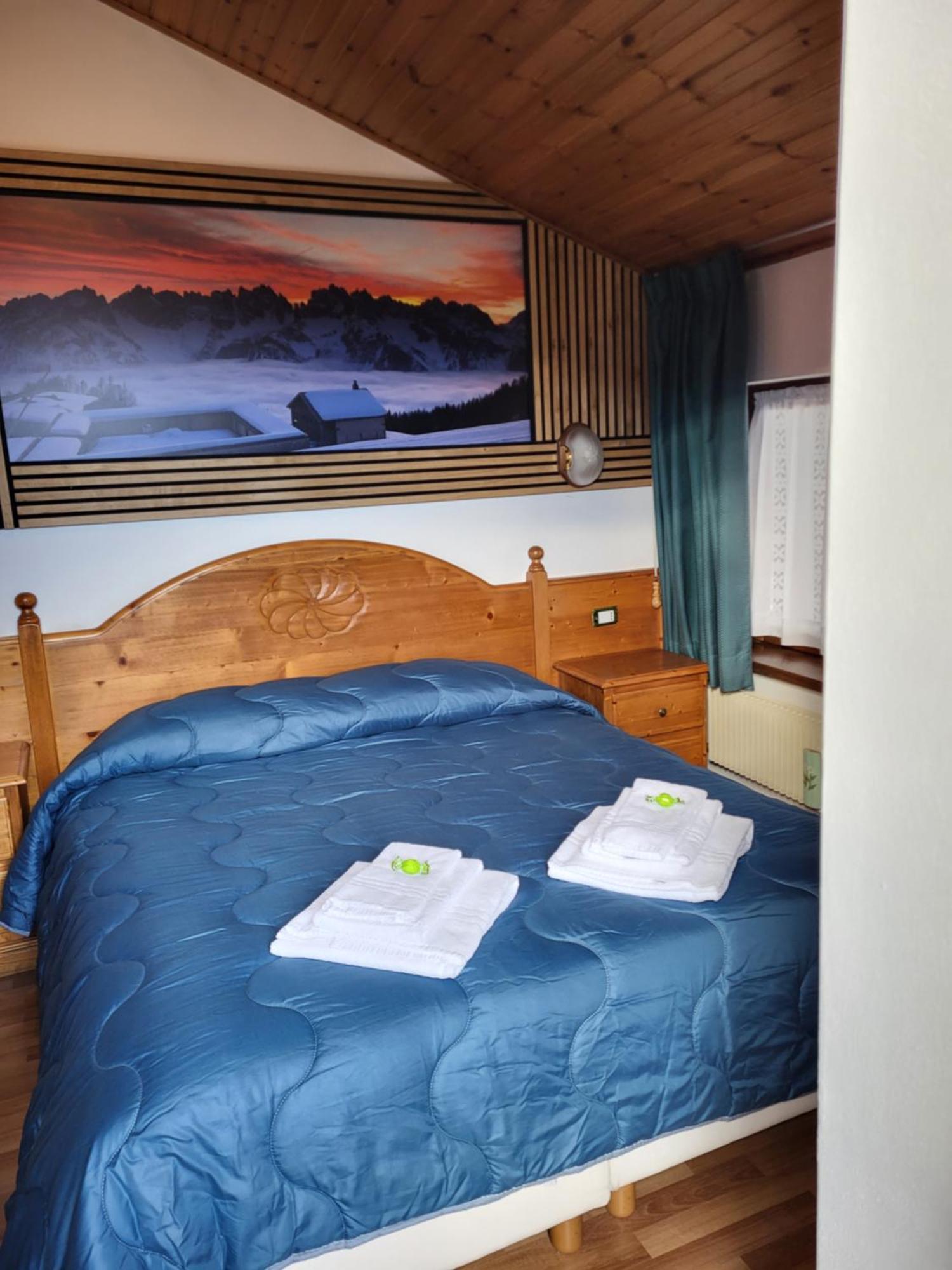 Albergo Meuble Tarandan 포르니 디 소프라 외부 사진